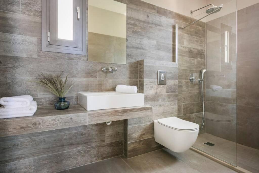 Color Villas-New Villa Green At Trapezaki With Private Pool Mousata Exterior foto